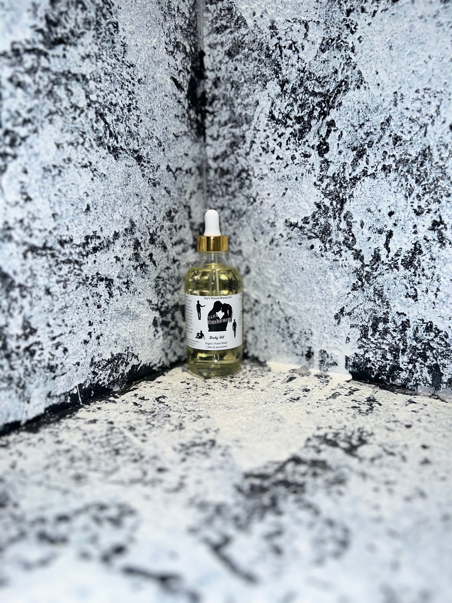 Dark Embrace Body Oil 4oz